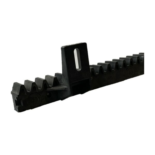 cremaillere pour moteur portail coulissant c'est une crémaillère noir pour moteur de portail coulissant