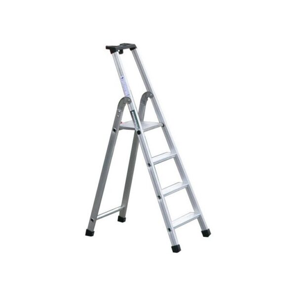 c'est un Escabeau aluminium avec 4 marches de la marque richomme destiné aux professionnels du batiment